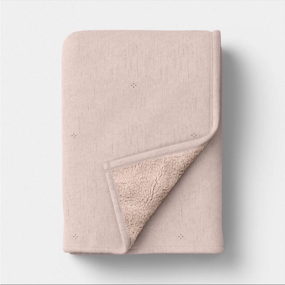 Threshold Light Pink Plush Throw Blanket - Picture 5 of 11